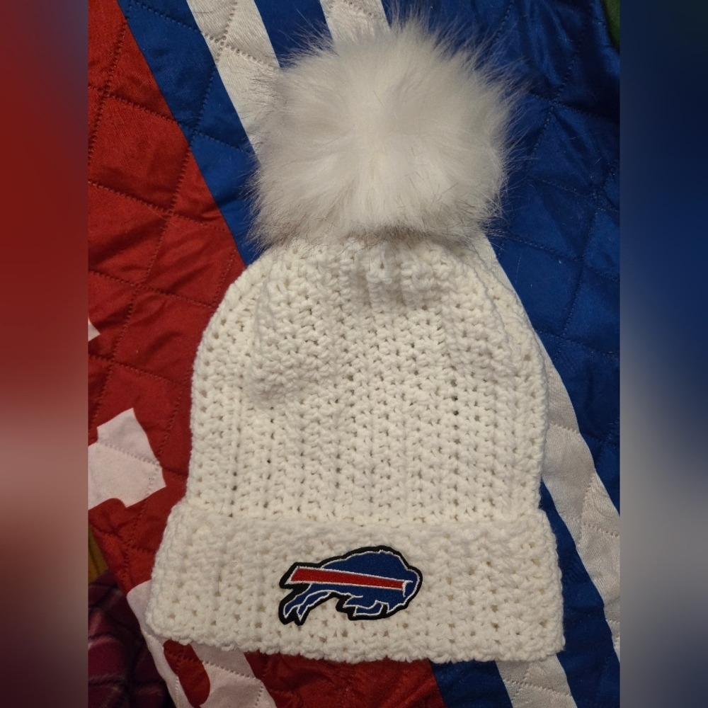 buffalo bills White Pom-Pom hat